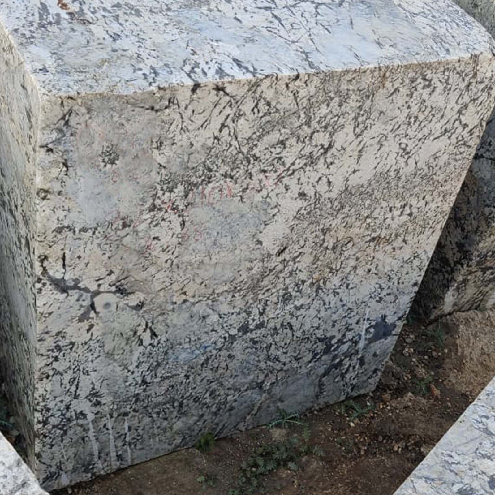 Alaska white rough block