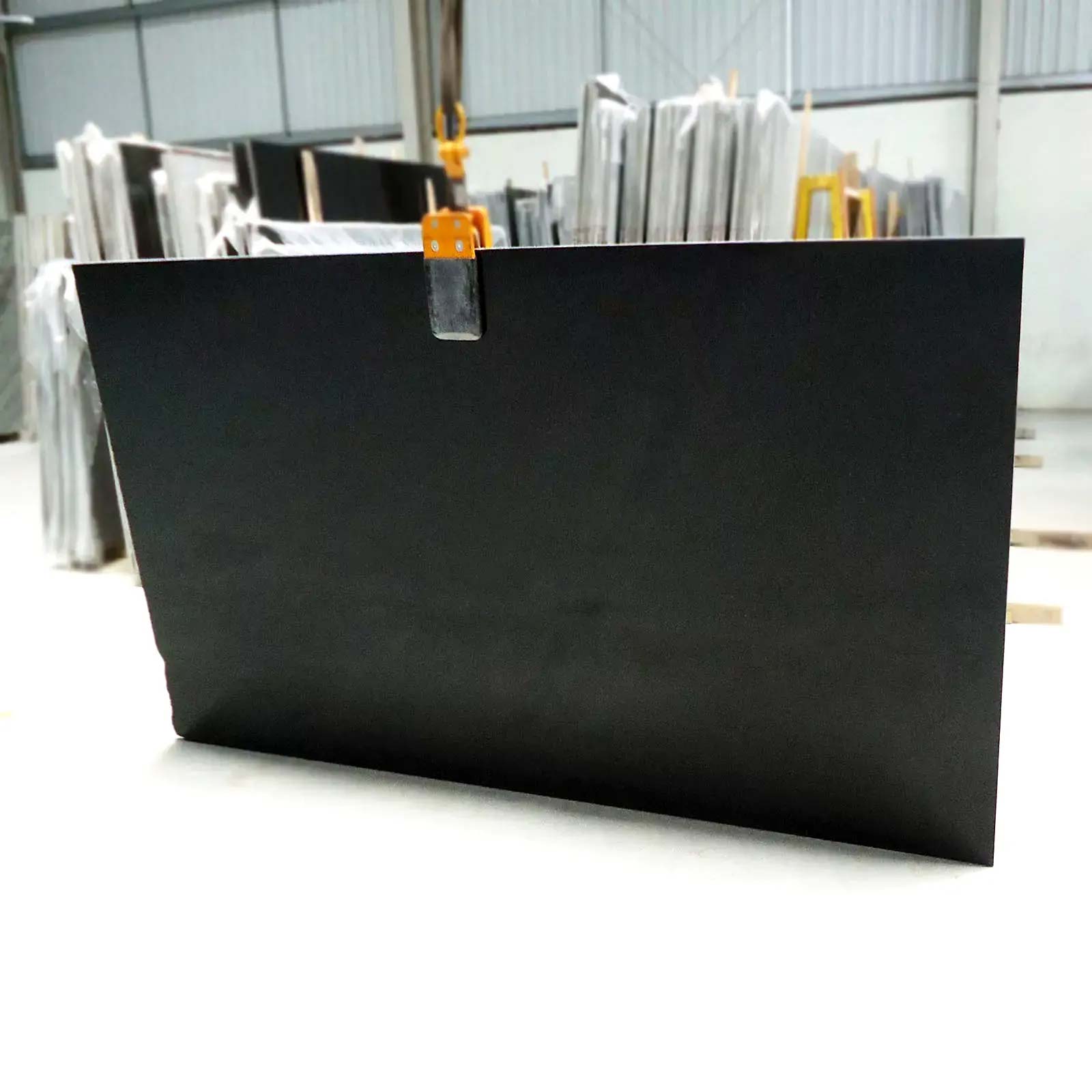 Jet black gangsaw slab