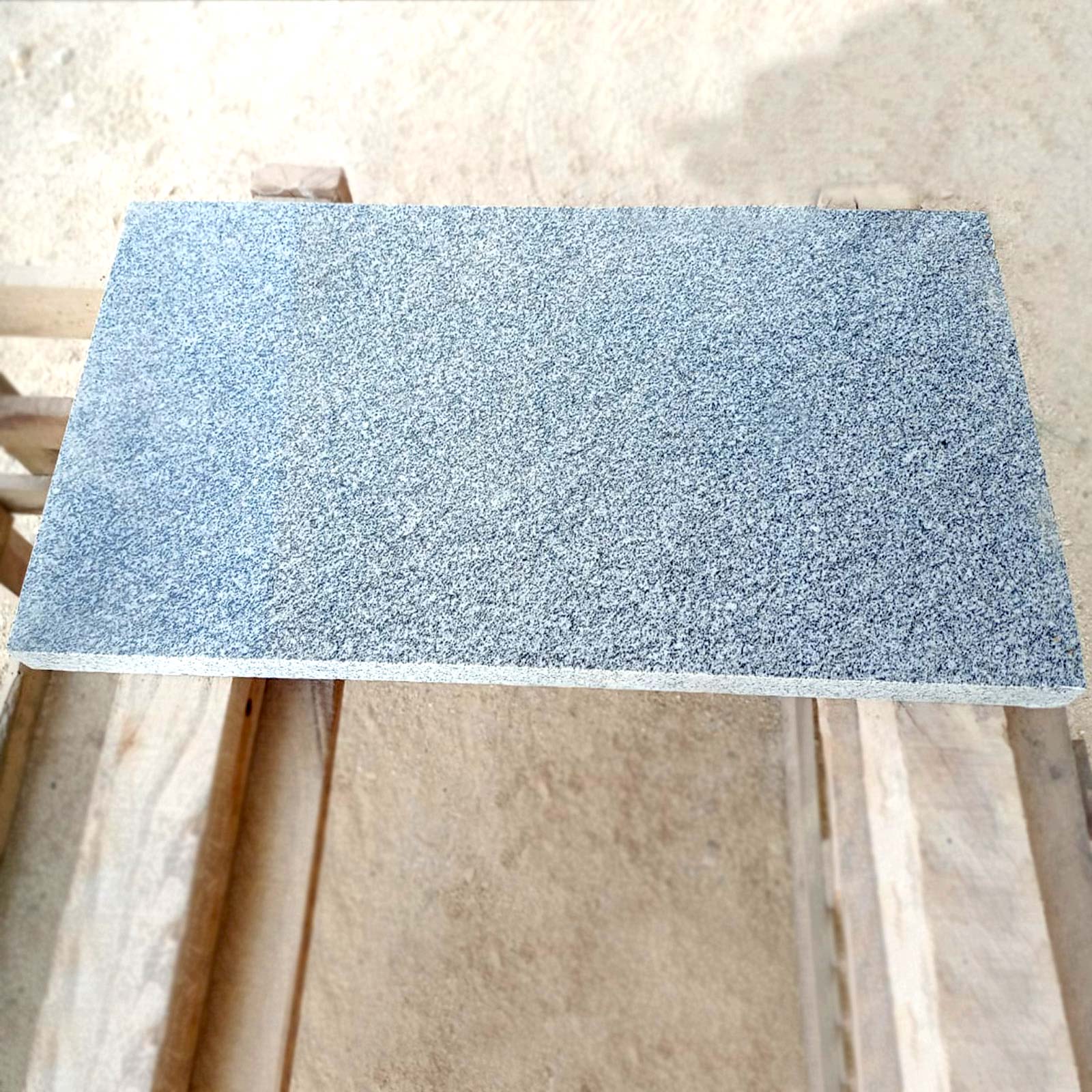 Narlai grey granite tile