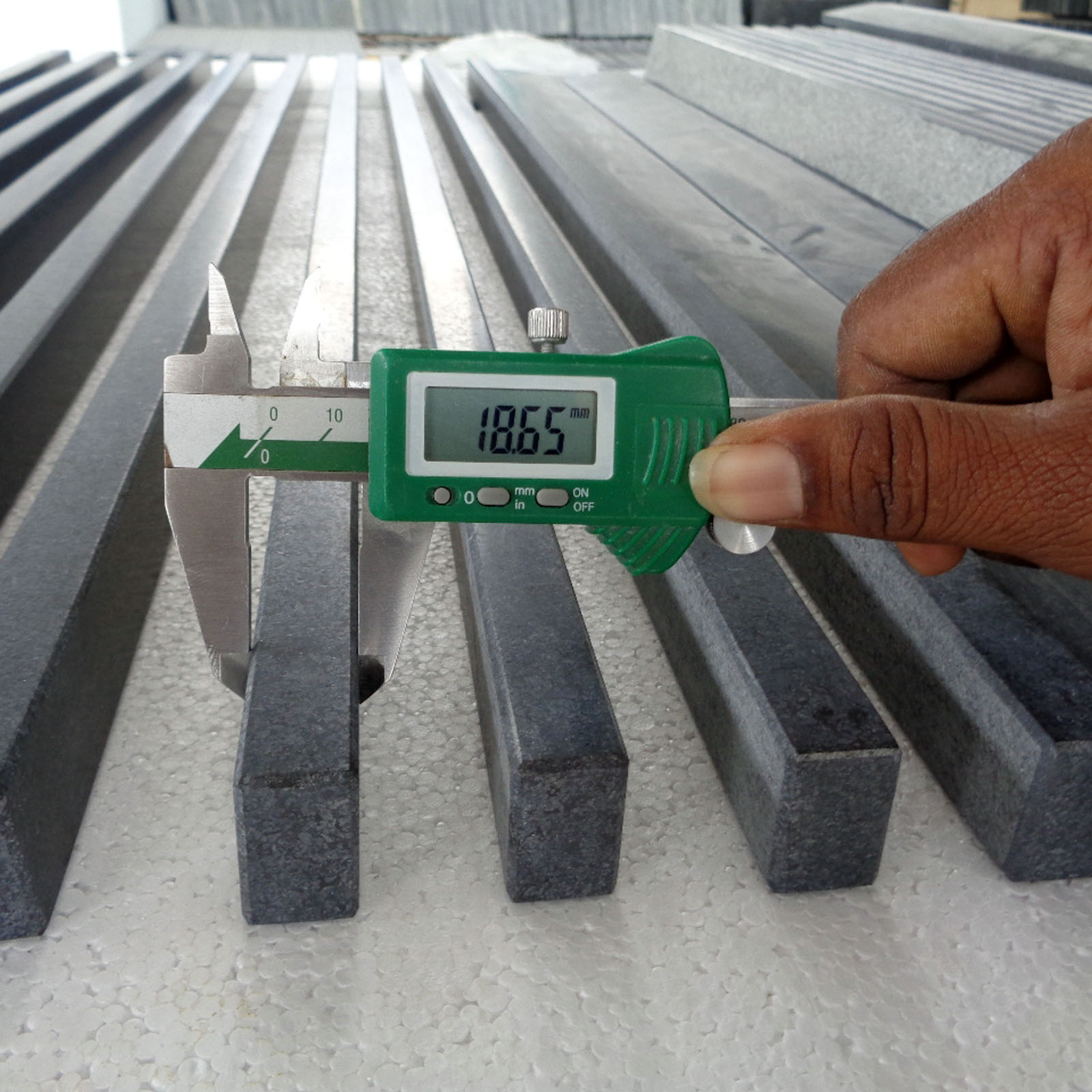 Thickness measurement of ABS black window sill