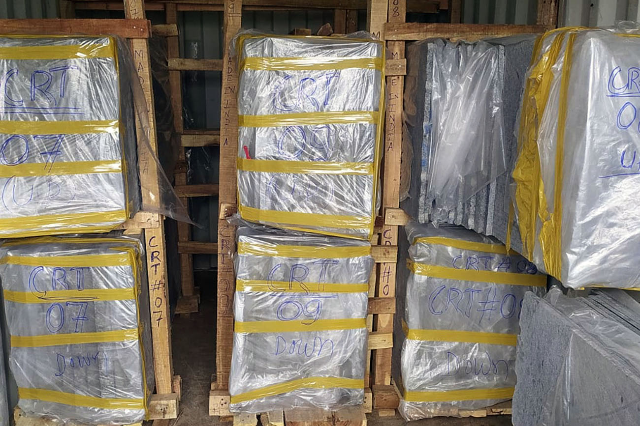 Granite cutter slabs container stuffing