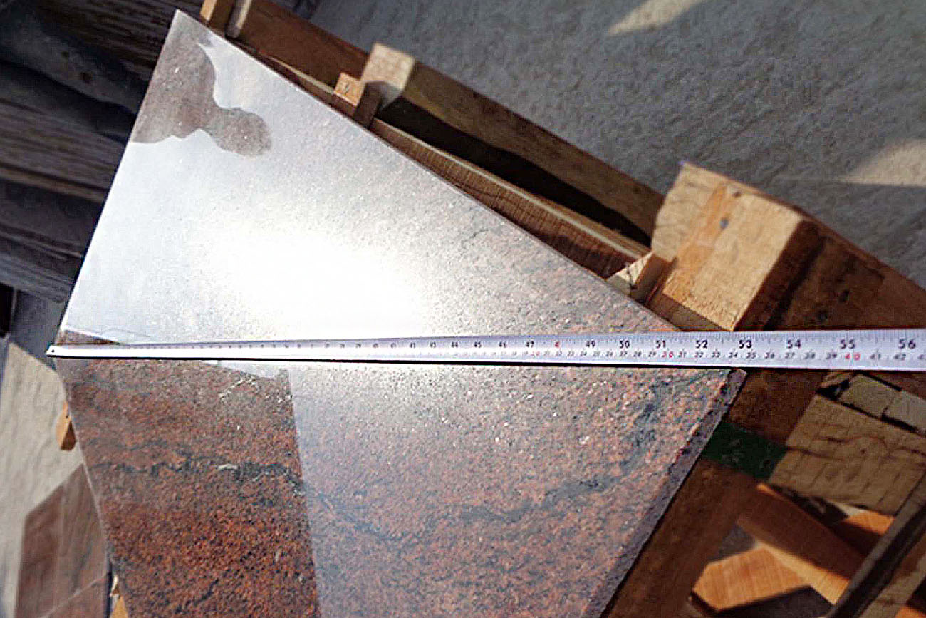Length inspection of multi red granite