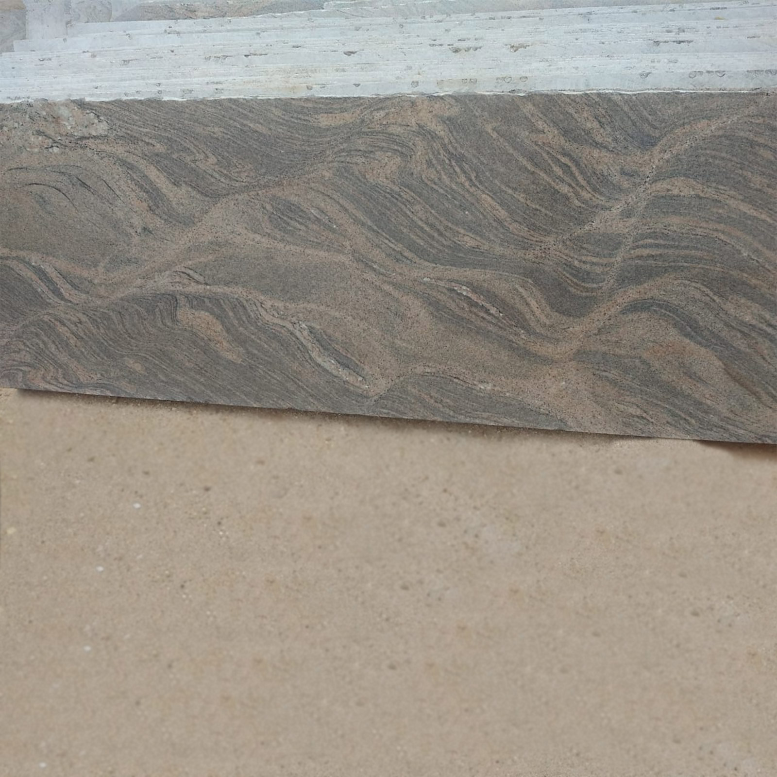 Clombo juprana granite cutter slabs